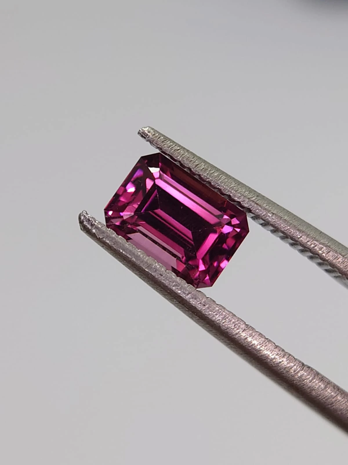 1ct Natural Malaya Garnet Loose Gemstone from Tanzania — view 4